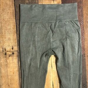 Olive green ribbed leggings